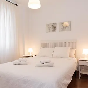 Like - Museo Apartamento